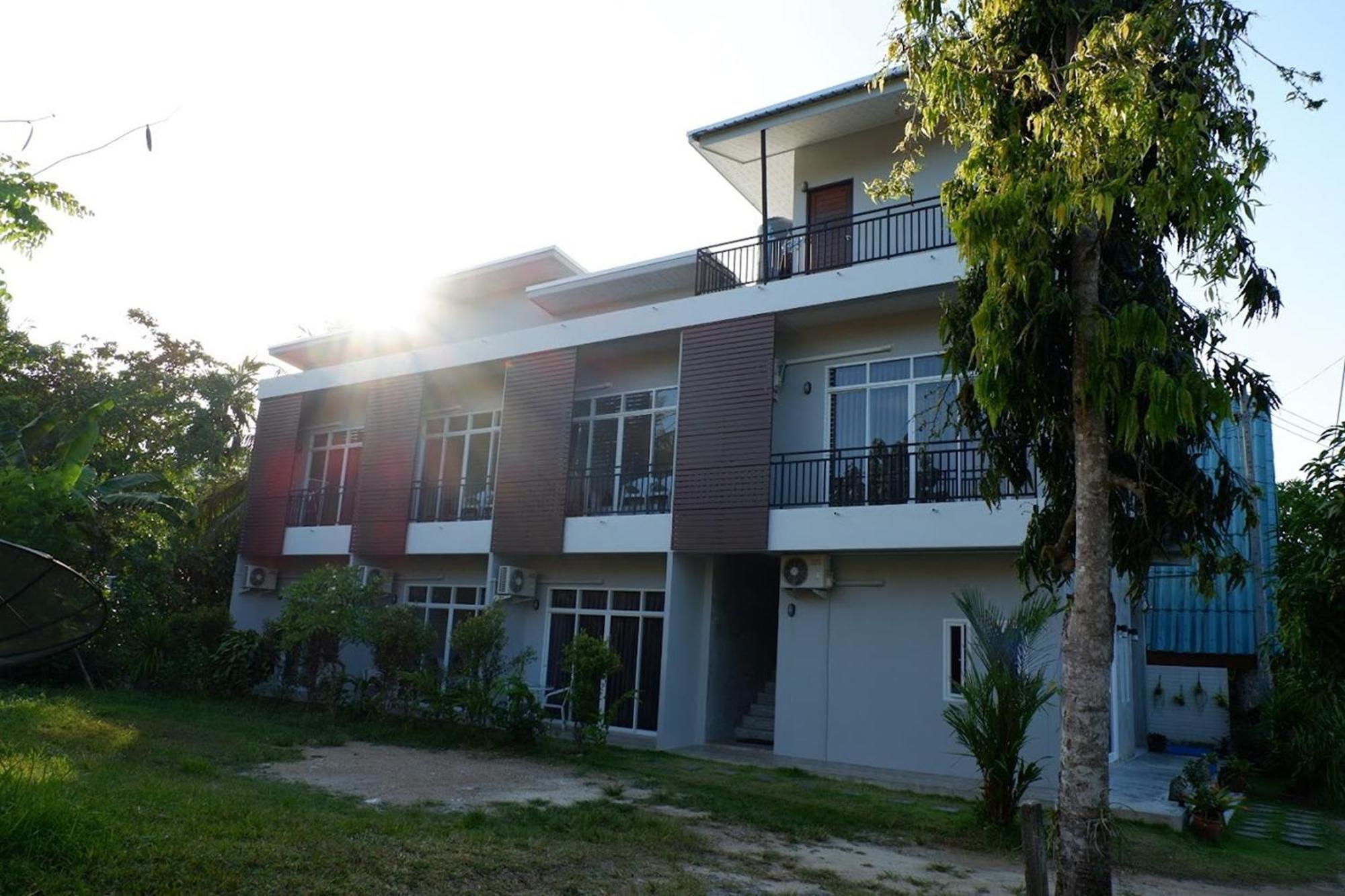 Snooze Inn Phuket - Free Shuttle To Bang Rong Pier Pa Khlok Exterior photo